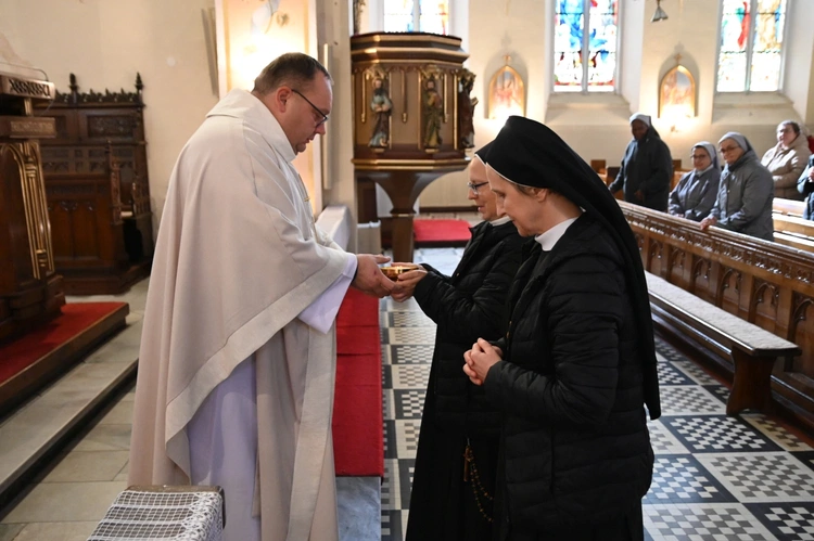 Dziękczynienie za 50 lat posługi sióstr józefitek w Afryce