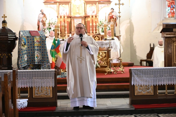 Dziękczynienie za 50 lat posługi sióstr józefitek w Afryce