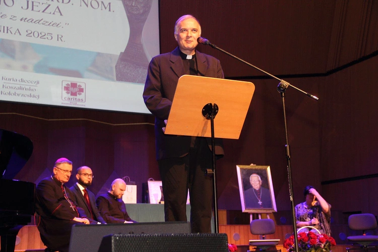 Gala "Radość płynie z Nadziei" cz. 1