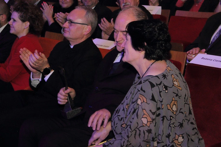 Gala "Radość płynie z Nadziei" cz. 3