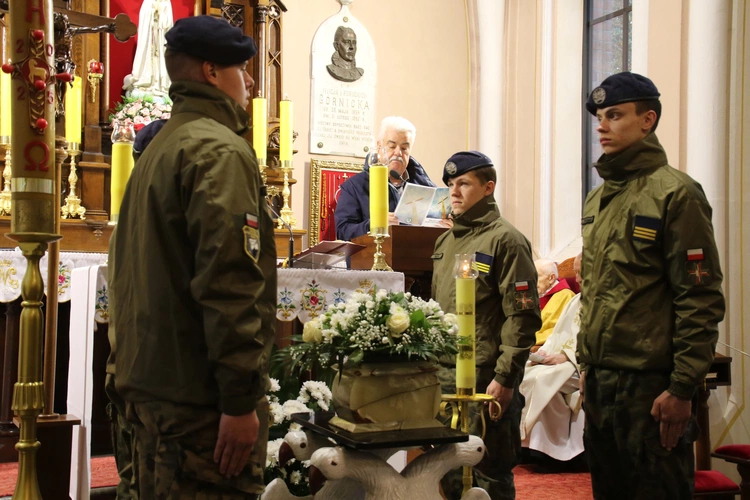 Płock. Pogrzeb dzieci zmarłych przed urodzeniem