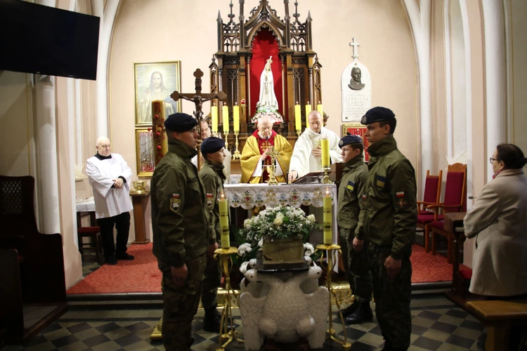 Płock. Pogrzeb dzieci zmarłych przed urodzeniem