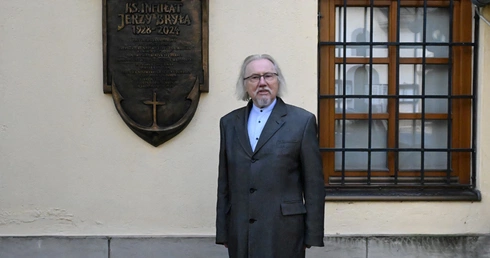 Tablica pamiątkowa ks. Jerzego Bryły