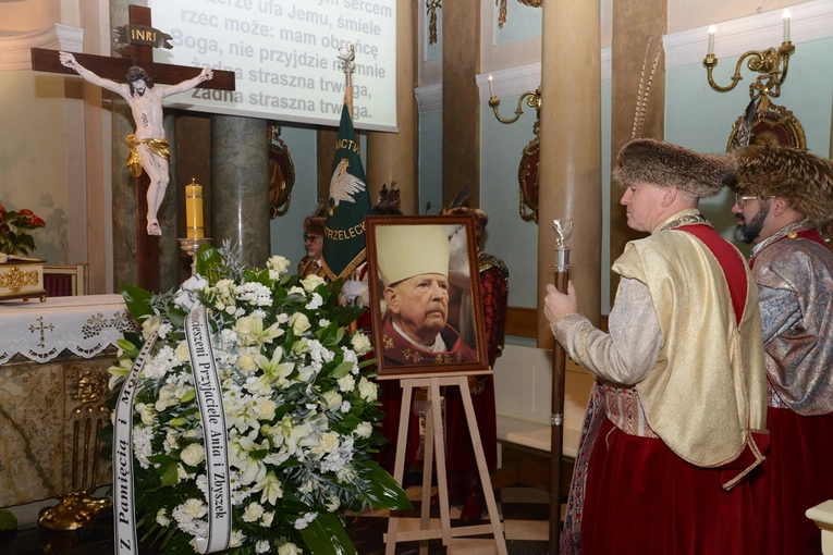 Tablica pamiątkowa ks. Jerzego Bryły