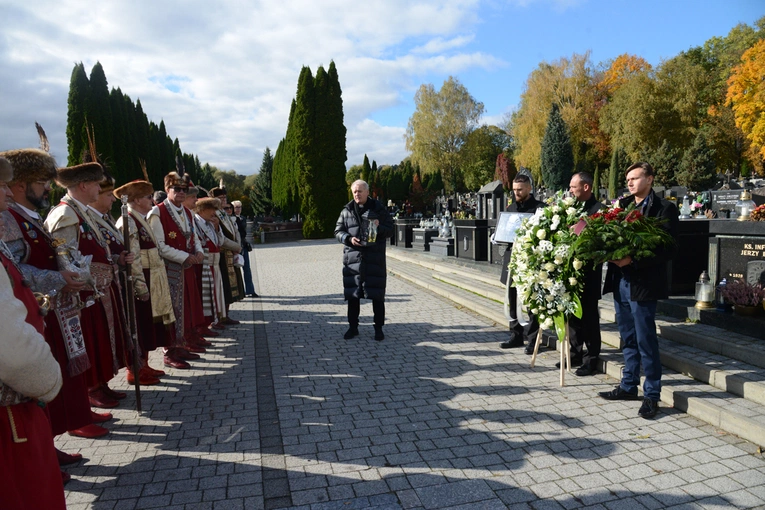 Tablica pamiątkowa ks. Jerzego Bryły