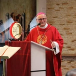 Płock. Spotkanie rodzin misjonarzy z bp. Szymonem Stułkowskim