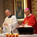 Płock. Spotkanie rodzin misjonarzy z bp. Szymonem Stułkowskim
