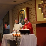Płock. Spotkanie rodzin misjonarzy z bp. Szymonem Stułkowskim