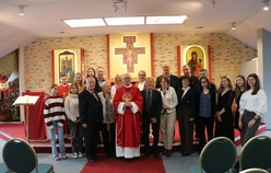 Płock. Spotkanie rodzin misjonarzy z bp. Szymonem Stułkowskim