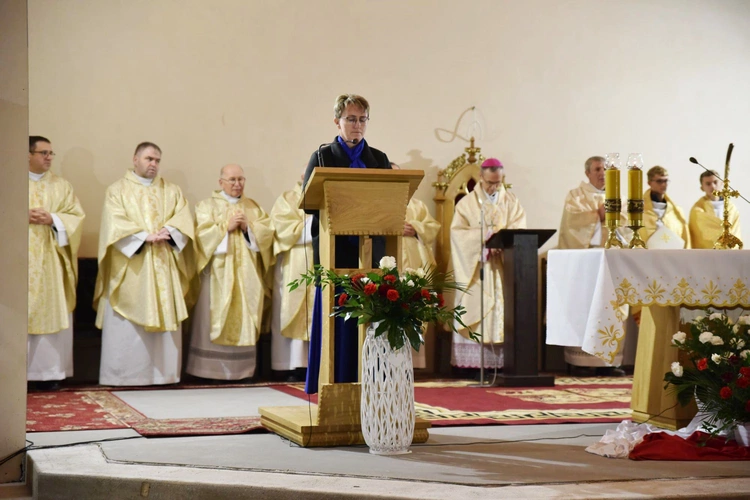 Patriotycznie i religijnie w Chojniku