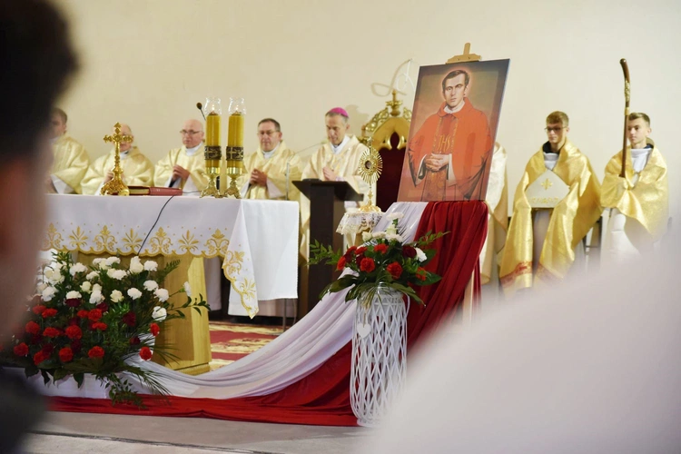 Patriotycznie i religijnie w Chojniku