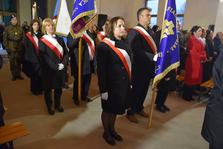 Patriotycznie i religijnie w Chojniku