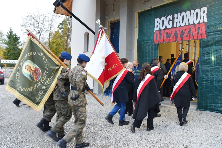 Patriotycznie i religijnie w Chojniku