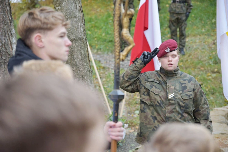 Patriotycznie i religijnie w Chojniku