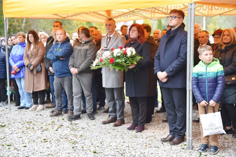 Patriotycznie i religijnie w Chojniku