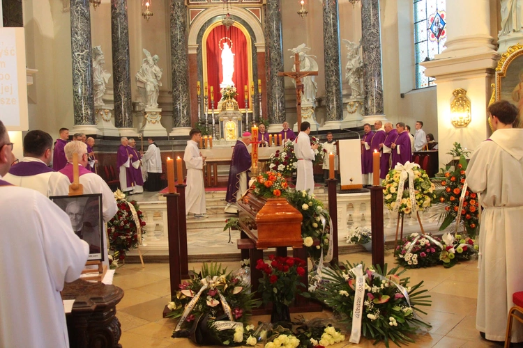 Ostatnie pożegnanie o. Józefa Szańcy OFMConv