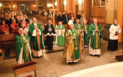 Z bp. Piotrem Gregerem modliło się środowisko medyczne.