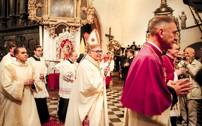 Liturgii przewodniczył abp Antonio Guido Filipazzi, nuncjusz apostolski w Polsce.