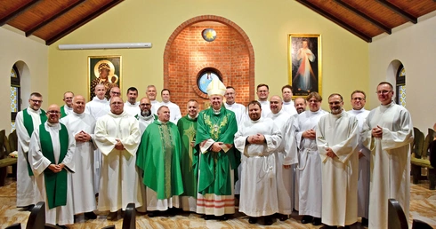 Obecnie w Ośrodku Formacji Diakonów Stałych Archidiecezji Gdańskiej formuje się 14 kandydatów i 8 aspirantów do diakonatu.