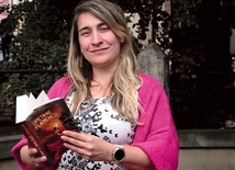 – Ta publikacja nie pozwala zobojętnieć na ludzkie cierpienie – mówi Grażyna Sławińska z krakowskiej Kliki. Ciąg dalszy rozmowy opublikujemy na: krakow.gosc.pl.