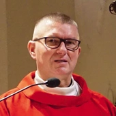 O. Bogdan Nieć, diecezjalny duszpasterz środowiska medycznego i kapelan szpitalny. 