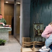 Msza św. w kaplicy Wydziału Teologicznego.