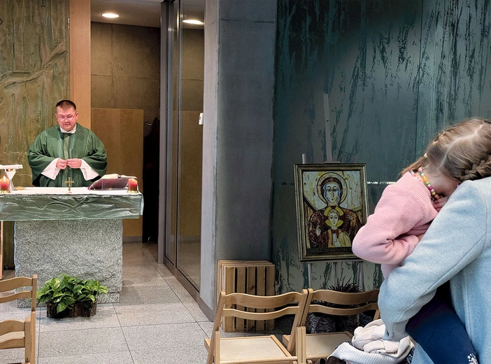 Msza św. w kaplicy Wydziału Teologicznego.