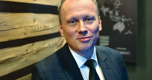 Wyniki projektu badawczego „Osoba i naród  – perspektywa Jana Pawła II” przedstawiono  15 października w Muzeum Mt 5,14 na Wilanowie. Badania, sfinansowane ze środków Ministra Nauki i Szkolnictwa Wyższego, miały charakter kompleksowy i opierały się na trzech filarach: badaniu opinii publicznej zrealizowanym przez CBOS na próbie ponad 1700 Polaków, badaniu dyskursu w internecie, analizującym ponad milion wątków, oraz badaniu jakościowym, które jest jeszcze w toku.