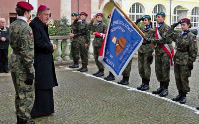 Henrykowska placówka zbiera uczniów z całego regionu i cieszy się dużym zainteresowaniem.