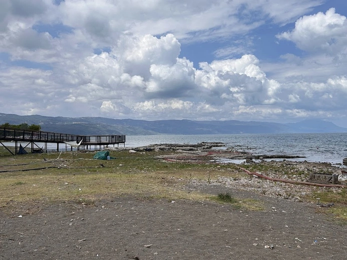Ruiny "podwodnej bazyliki" w Izniku