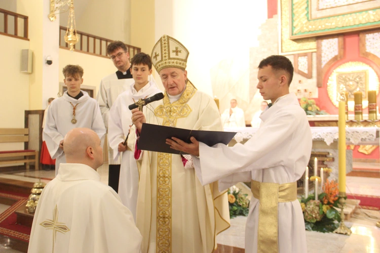 Posłanie misyjne ks. Michała Łukasika w Szymbarku