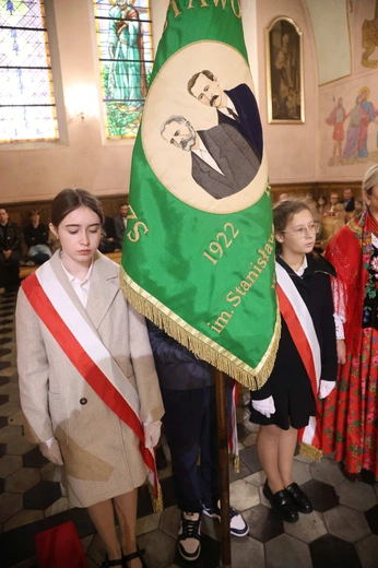 Tablica ks. Andrzeja Niwy w Łącku