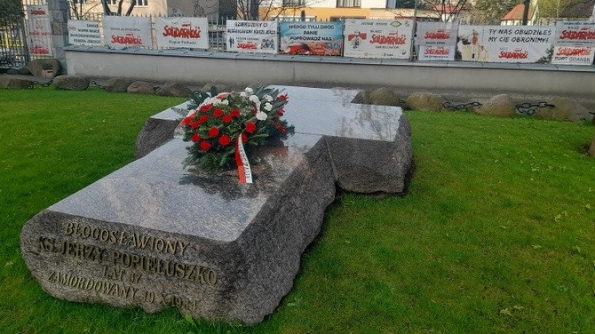 Papież pobłogosławił kamień pod muzeum bł. ks. Jerzego 