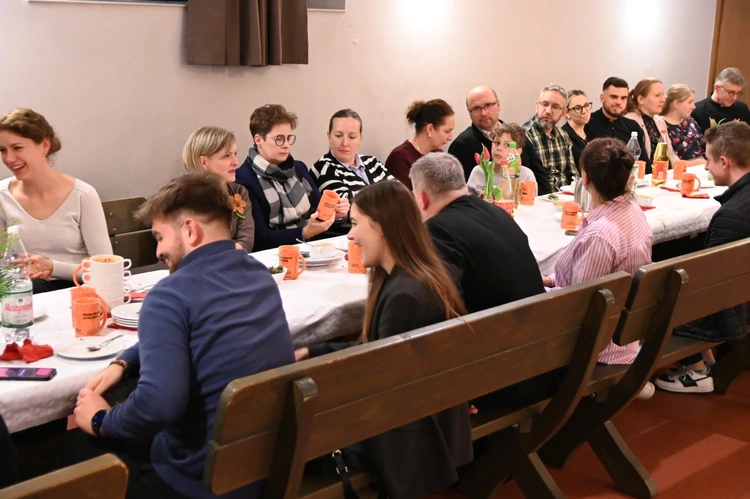 Jubileuszowe spotkanie w piwnicy DAR-u