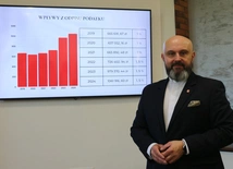 - Bardzo serdecznie dziękuję za zaufanie. Jesteśmy cały czas z ludźmi i dla ludzi - mówi ks. Damian Drabikowski. 