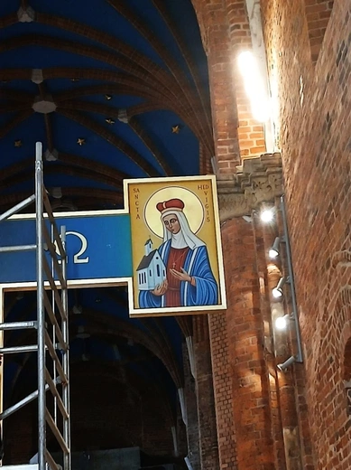 Nowy krzyż w głogowskiej kolegiacie