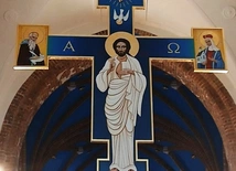 Nowy krzyż w głogowskiej kolegiacie