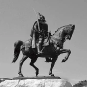 Pomnik Skanderbega w Tiranie, stolicy Albanii.