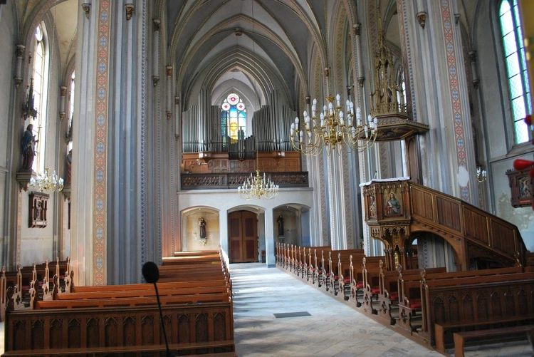 Migawki z życia parafii Sławięcice, laureatki II miejsca w ogólnopolskim konkursie "Aktywna Parafia"