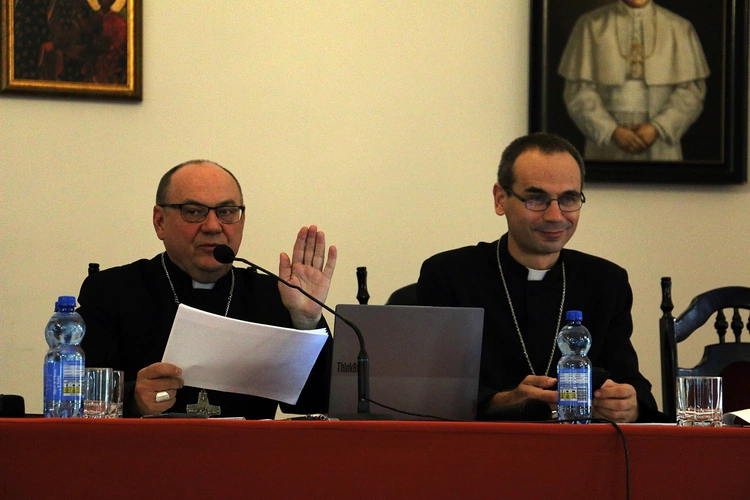 Trzecie obrady plenum Synodu Archidiecezji Wrocławskiej - pierwsze głosowania!