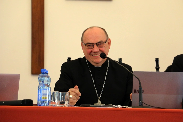 Trzecie obrady plenum Synodu Archidiecezji Wrocławskiej - pierwsze głosowania!