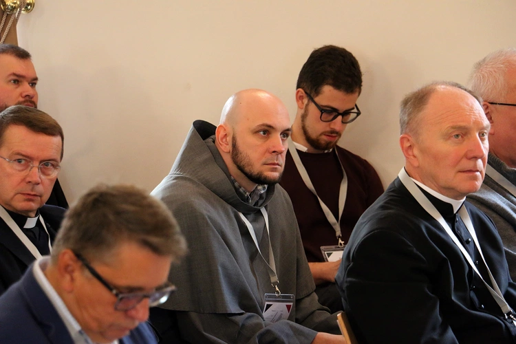 Trzecie obrady plenum Synodu Archidiecezji Wrocławskiej - pierwsze głosowania!