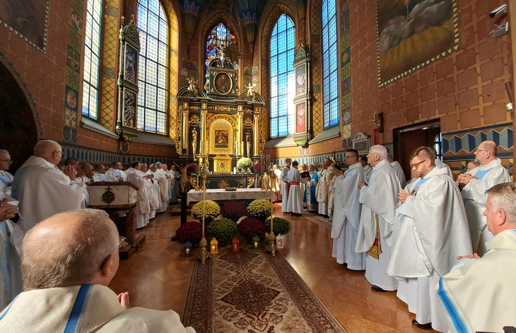 Chorzelów. Spotkanie misyjne róż Żywego Różańca z diecezji tarnowskiej