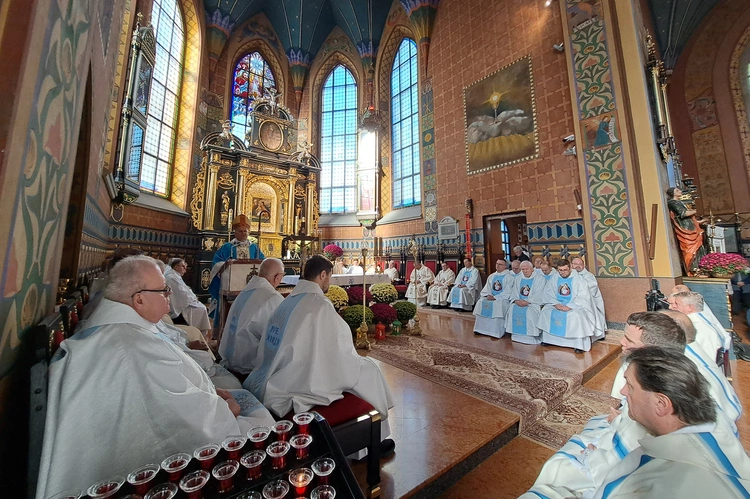 Chorzelów. Spotkanie misyjne róż Żywego Różańca z diecezji tarnowskiej
