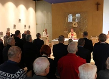 45. rocznica protestu głodowego kolejarzy we Wrocławiu - modlitwa i pamięć dla strajkujących