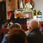 Koncert w sanktuarium Matki Bożej Królowej Pokoju w Otyniu