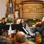 Koncert w sanktuarium Matki Bożej Królowej Pokoju w Otyniu