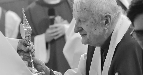 Zmarł ks. Walenty Bykowski