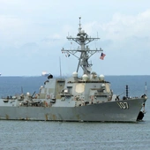 Amerykański niszczyciel w pobliżu Wenezueli