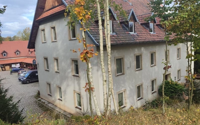 Albertówka to dom, w którym mężczyźni po przejściach odnajdują sens, wiarę i siebie. Zaczyna się życie od nowa